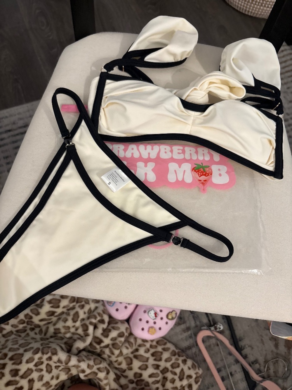 Strawberry milkmob bikini